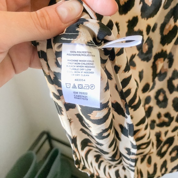 Ann Taylor Camp Shirt in Leopard XXS ❤️ - Picture 3 of 5